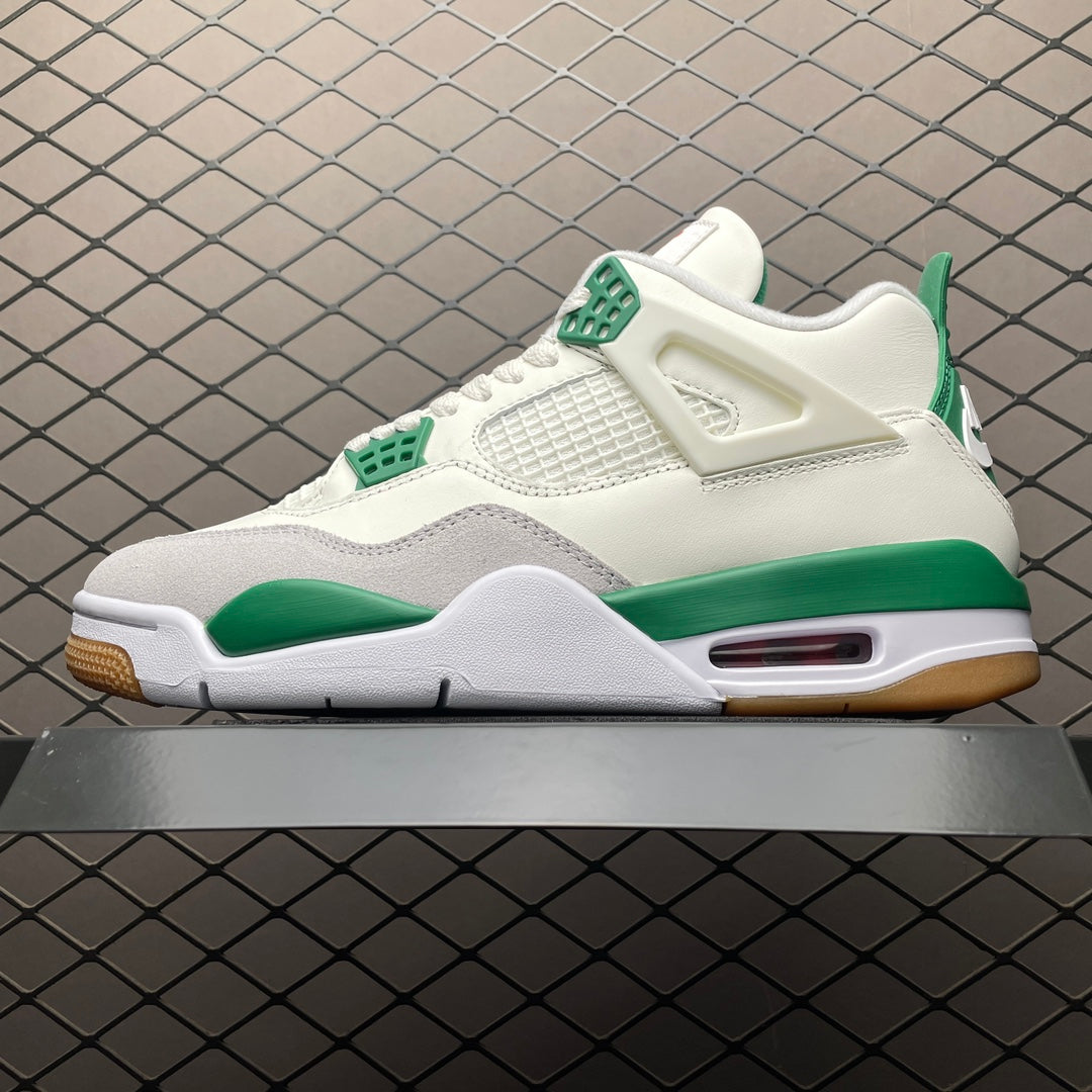 Air Jordan 4 Pine Green