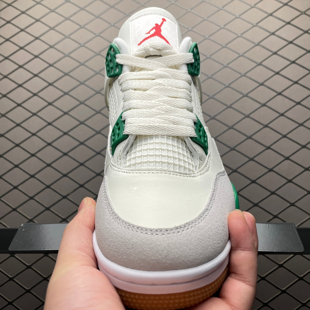 Air Jordan 4 Pine Green