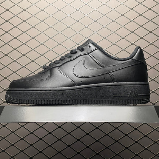 Nike Air Force 1 Black