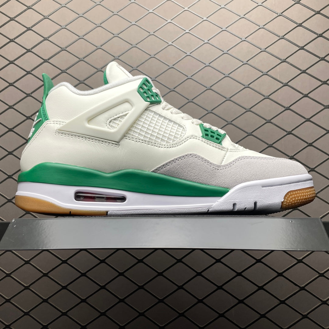 Air Jordan 4 Pine Green